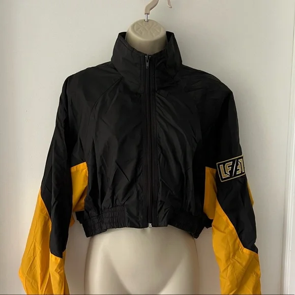 Cropped Windbreaker from LF - Picture 3 of 12